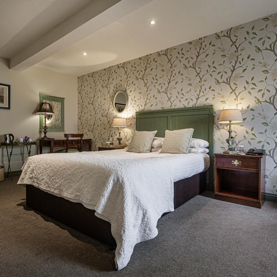 The Golden Fleece Hotel, Thirsk, North Yorkshire Kültér fotó