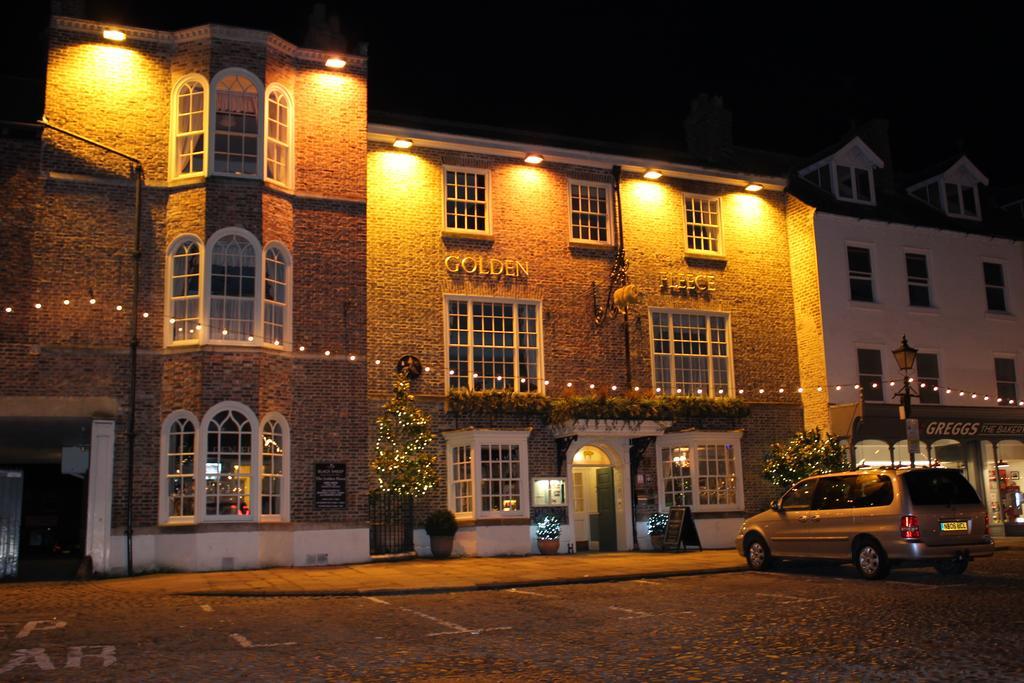 The Golden Fleece Hotel, Thirsk, North Yorkshire Kültér fotó