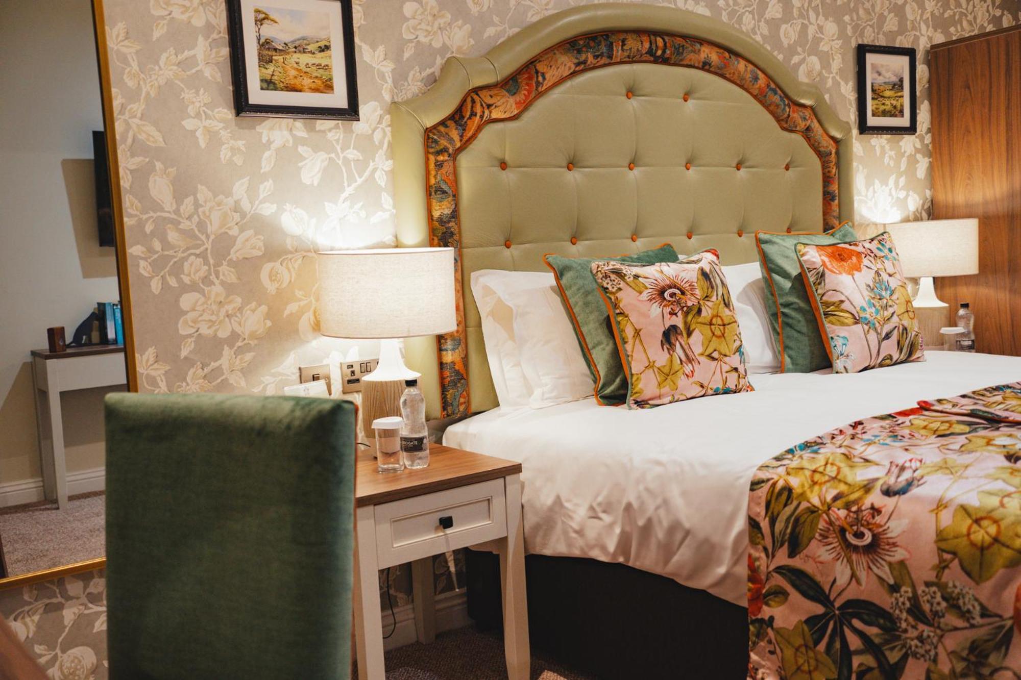 The Golden Fleece Hotel, Thirsk, North Yorkshire Kültér fotó
