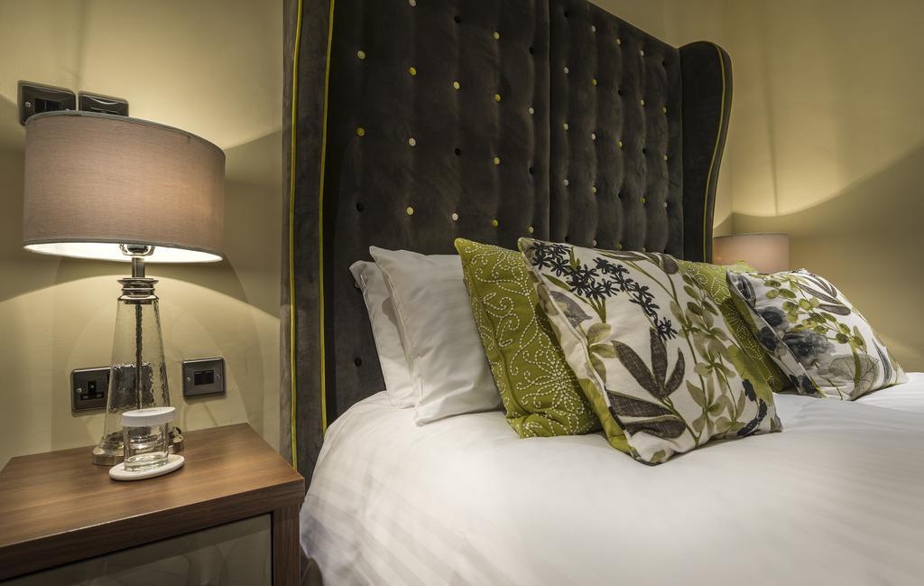 The Golden Fleece Hotel, Thirsk, North Yorkshire Kültér fotó