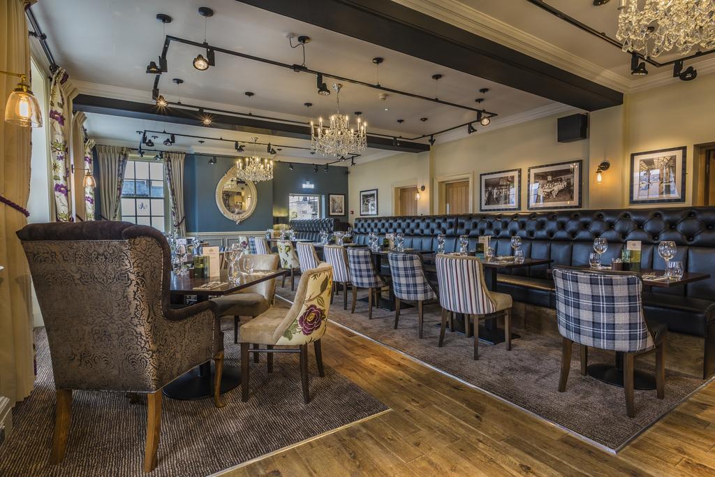 The Golden Fleece Hotel, Thirsk, North Yorkshire Kültér fotó