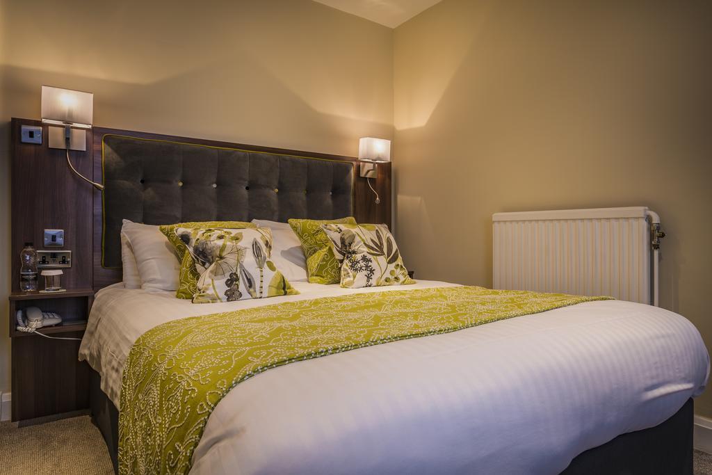 The Golden Fleece Hotel, Thirsk, North Yorkshire Kültér fotó