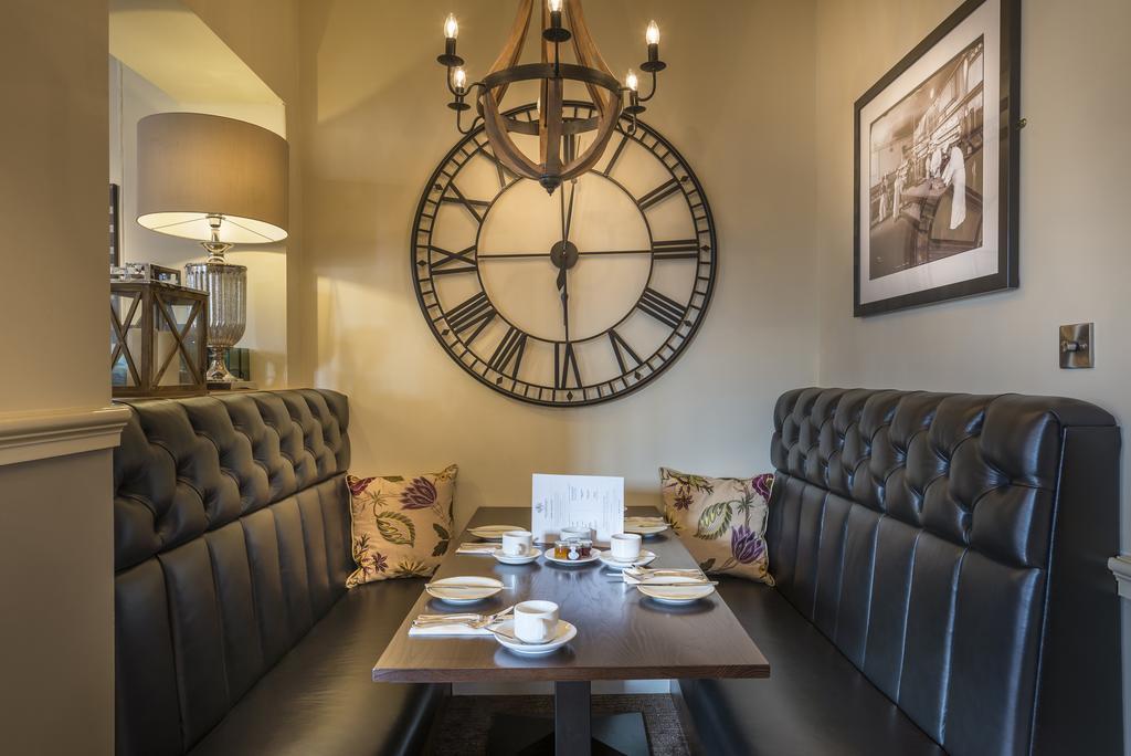 The Golden Fleece Hotel, Thirsk, North Yorkshire Kültér fotó